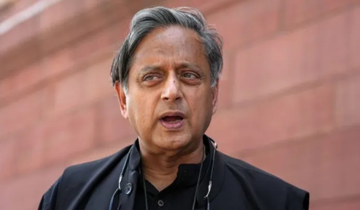 ‘अगर उकसाया गया तो भारत कड़ा जवाब देगा’, शशि थरूर ने पाकिस्तान को दिया कड़ा संदेश