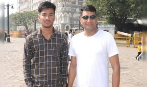 ढाई साल की मेहनत लाई रंगः पिता और पुत्र की जोड़ी बनी मिसाल, एक साथ पहनेंगे UP POLICE की वर्दी