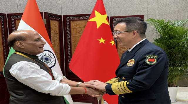 रक्षा मंत्री राजनाथ सिंह के बीजिंग दौरे के बाद बोला चीन, भारत के साथ सीमा विवाद जटिल, सुलझाने में समय लगेगा