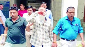 ACB टीम ने तहसीलदार के रीडर को 25 हजार रूपये रिश्वत लेते रंगे हाथ पकड़ा