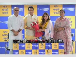 प्रसिद्ध उद्यमी और सामाजिक कार्यकर्ता डॉ. पूजा सिंह आम आदमी पार्टी में हुई शामिल