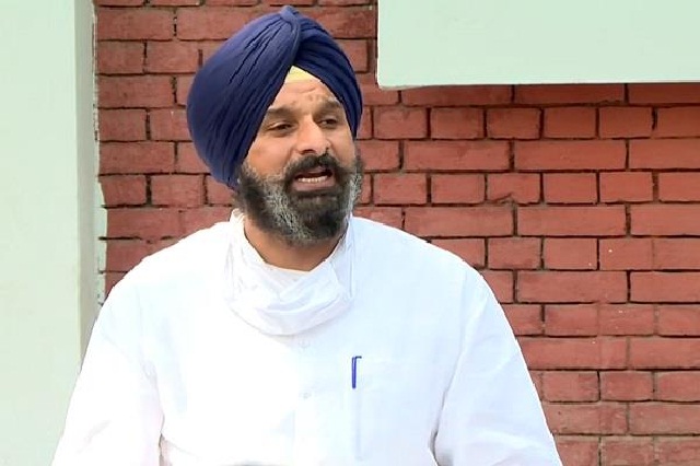 मजीठिया की सुनवाई के दौरान कोर्ट स्टाफ से मारपीट; कोर्ट ने SHO के खिलाफ FIR दर्ज करने का दिया आदेश