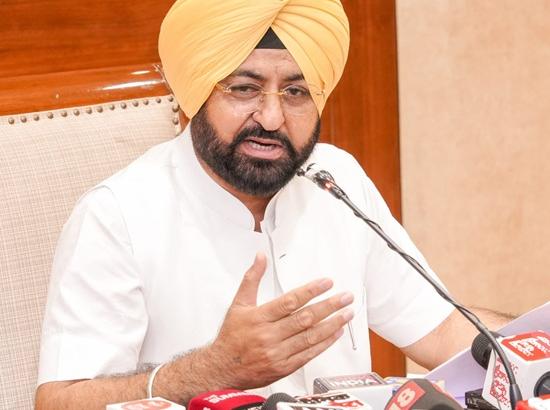 किसानों को प्लॉट मिलने तक हर साल मिलेंगे 1 लाख रुपये: Hardeep Mundian