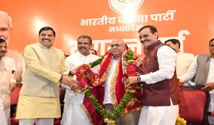 मध्य प्रदेश: हेमंत खंडेलवाल बने BJP के नए प्रदेश अध्यक्ष, धर्मेंद्र प्रधान ने किया ऐलान