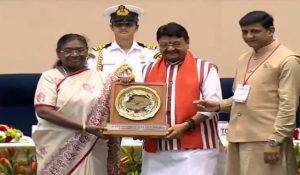 स्वच्छता में इंदौर का दबदबा कायम, लगातार 8वीं बार बना देश का सबसे स्वच्छ शहर… जानें दूसरे और तीसरे नंबर पर कौन सा शहर
