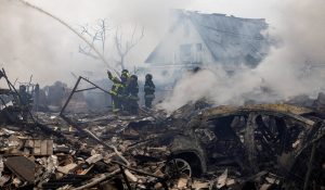 Russia-Ukraine Conflict: रूस और यूक्रेन के बीच भयंकर हवाई हमले, 4 लोगों की मौत… कई घायल