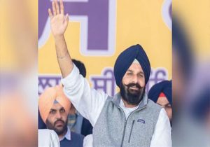 मजीठिया ने जेल में बिताई पहली रात, AC और बिस्तर की मांग की; सरकार ने कहा- नहीं मिलेगा कोई VIP ट्रीटमेंट