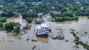 झारखंड में भारी बारिश का कहर… 19 जिलों के लिए अचानक बाढ़ की चेतावनी, कई इलाकों में स्कूल बंद