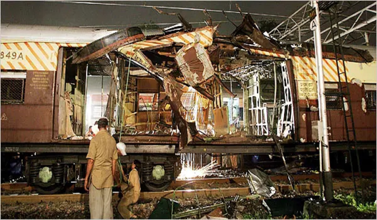 ‘सबूत नहीं…’ मुंबई ट्रेन ब्लास्ट मामले में हाई कोर्ट का बड़ा फैसला, सभी 12 आरोपी बरी; जानें मामला