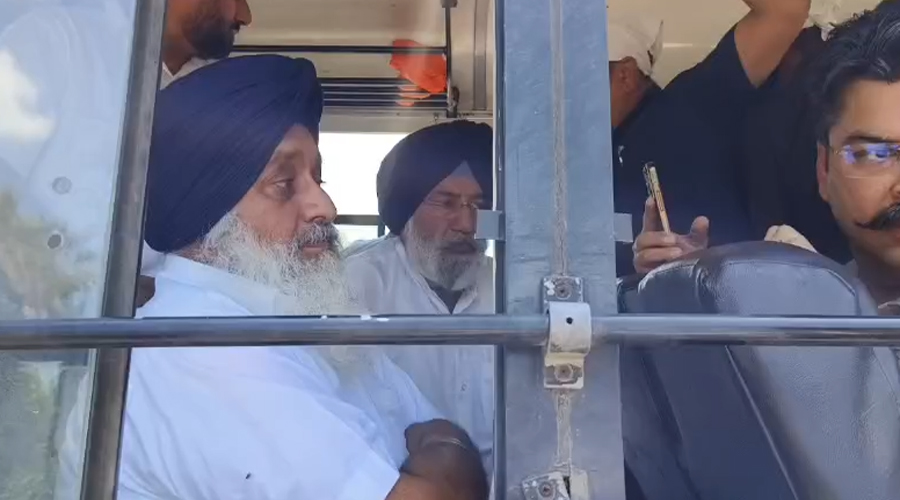Big Breaking: सुखबीर सिंह बादल को मोहाली पुलिस ने हिरासत में लिया