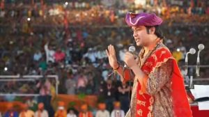 बागेश्वर धाम में बड़ा हादसाः टीन सेड गिरने से एक की मौत, कई श्रद्धालु घायल