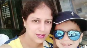 DELHI CRIME : राजधानी में डबल मर्डर से दहशत, मां-बेटे की घर में घुसकर कातिल ने गला रेता