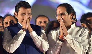 उद्धव ठाकरे और फडणवीस के बीच बंद कमरे में 20 मिनट तक हुई मुलाकात, महाराष्ट्र की सियासत में मची हलचल
