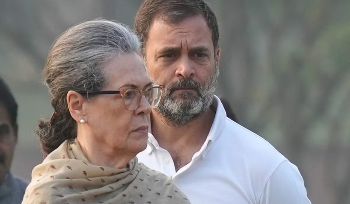 National Herald Case: सोनिया-राहुल गांधी की मुश्किलें बढ़ी, ED का दावा- 50 लाख में बेच दिया 90 करोड़ का कर्ज