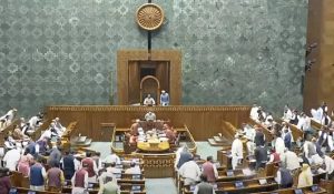 Parliament Monsoon Session: मानसून सत्र के तीसरे दिन भी हंगामा, लोकसभा-राज्यसभा की कार्यवाही कल तक स्थगित