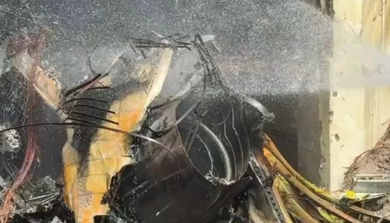 Bangladesh Plane Crash: बांग्लादेश में बड़ा हादसा; सेना का एयरक्राफ्ट कॉलेज के उपर क्रैश, 19 की मौत, सैंकड़ों लोग घायल