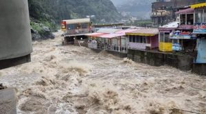 पाकिस्तान में भारी बारिश का कहर, बाढ़-भूस्खलन से हुई 71 लोगों की मौत, 358 घर क्षतिग्रस्त