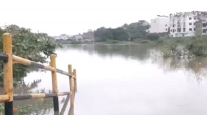 उत्तर प्रदेश में बिगड़े हालात: सड़कें, मकान और घाट हुए जलमग्न, 17 जिलों में बाढ़