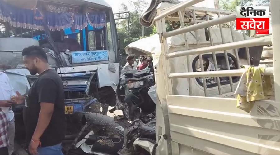 जालंधर में भीषण सड़क हादसा: तेज़ रफ़्तार PRTC बस मिनी ट्रक से टकराई, 3 लोगों की हुई मौत