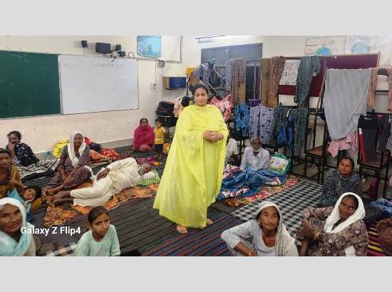 110 बाढ़ पीड़ितों को फिरोजपुर के बारेके स्कूल में अस्थायी शिविर में स्थानांतरित किया गया