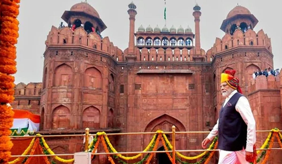 स्वतंत्रता दिवस के मौके पर लाल किले पर जाना चाहते है, तो ऐसे करें टिकट की बुकिंग