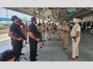 स्वतंत्रता दिवस को मद्देनज़र रखते हुए पंजाब पुलिस ने राज्य भर के 151 रेलवे स्टेशनों पर चलाया तलाशी अभियान