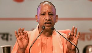 ‘कुछ लोग कुएं के मेंढक की तरह’, विधानसभा में अखिलेश यादव पर बरसे सीएम योगी