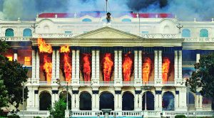 डोलता सिंहासन: नेपाल सरकार का मुख्य प्रशासनिक भवन सिंघु दरबार धू-धू कर जला