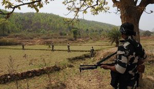 छत्तीसगढ़: सेना को मिली बड़ी कामयाबी, 40-40 लाख रुपये के दो इनामी नक्सली किए ढेर