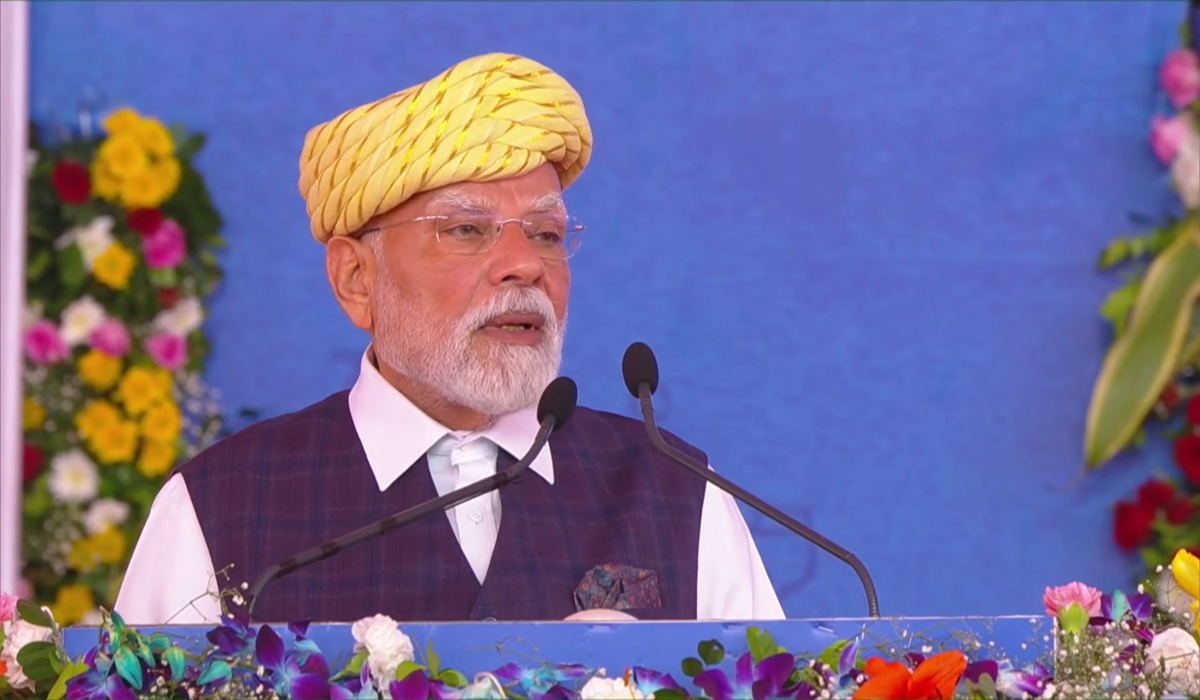 ‘चिप हो या जहाज हो, हमें भारत में ही बनाना होगा’, गुजरात के भावनगर में बोले पीएम मोदी