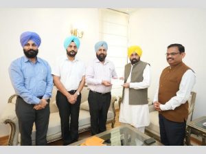PCS ऑफिसर्स एसोसिएशन ने बाढ़ के बाद पंजाब सीएम राहत कोष में मजबूत सहयोग दिया