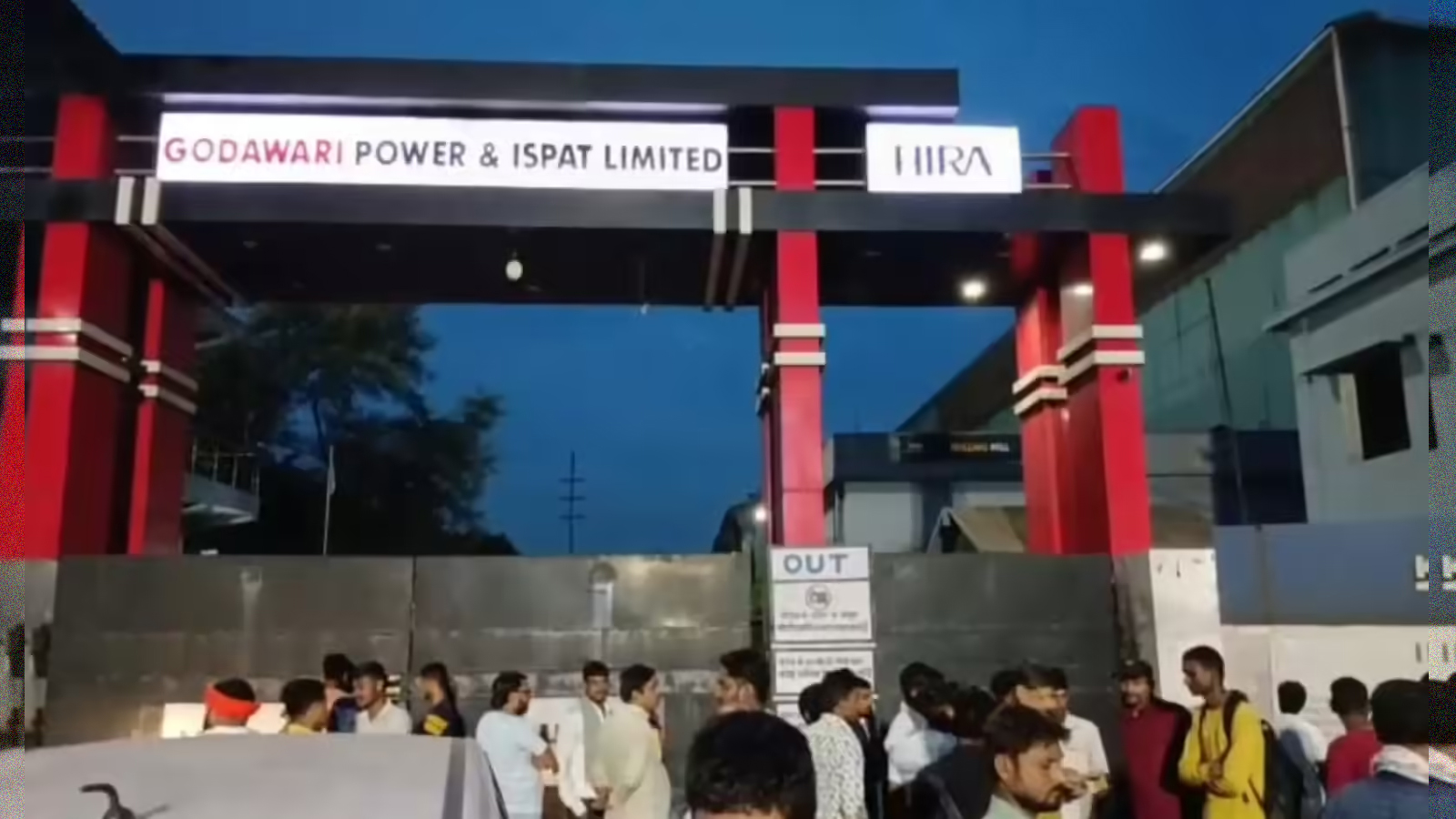 रायपुर में बड़ा हादसा: स्टील फैक्ट्री की छत गिरने से 6 मजदूरों की मौत, कई घायल
