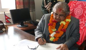 Nepal: ओली के इस्तीफे के बाद सुशीला कार्की बन सकती हैं कार्यवाहक प्रधानमंत्री, जानें उनके बारे में सबकुछ