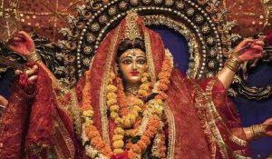 शारदीय नवरात्रि का तीसरा दिन: आज के दिन करें मां चंद्रघंटा की आराधना, जानिए मंत्र और कथा