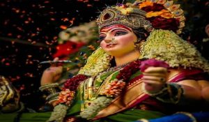 नवरात्रि के शुक्रवार को करें ये खास उपाय, मिलेगी करियर और आर्थिक तरक्की
