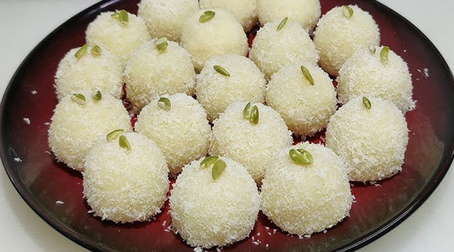 मखाना और नारियल के लड्डू से बनाएं कमजोर हड्डियों को मजबूत, जानें Recipe