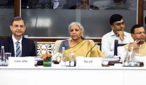 GST काउंसिल में कैसे होते हैं फैसले? जानिए केंद्र और राज्यों की भूमिका