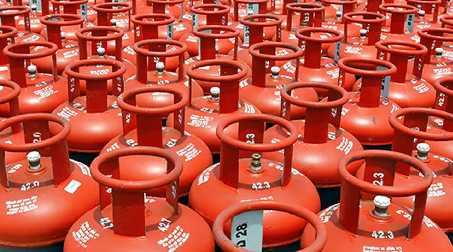 क्या LPG सिलेंडर होगा सस्ता? जानें GST कट के बाद किन चीजों पर मिलेगा फायदा