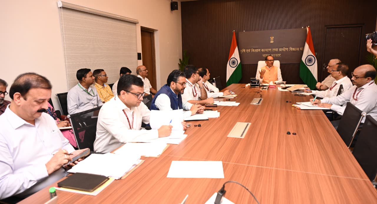 नकली या घटिया खाद-बीज, कीटनाशक संबंधी शिकायतों का प्राथमिकता से हों समाधान: केंद्रीय कृषि मंत्री शिवराज सिंह