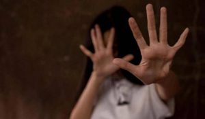 कैथल: निजी अस्पताल में ICU में भर्ती महिला से छेड़छाड़, सुनवाई न होने पर परिजनों ने जमकर किया हंगामा