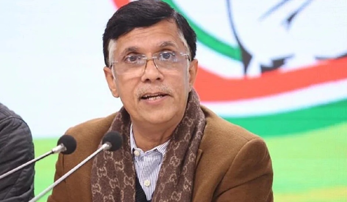 ‘मोदी कैबिनेट में बैठे हैं बैल बुद्धि वाले लोग’, पवन खेड़ा का हरदीप पुरी पर पलटवार