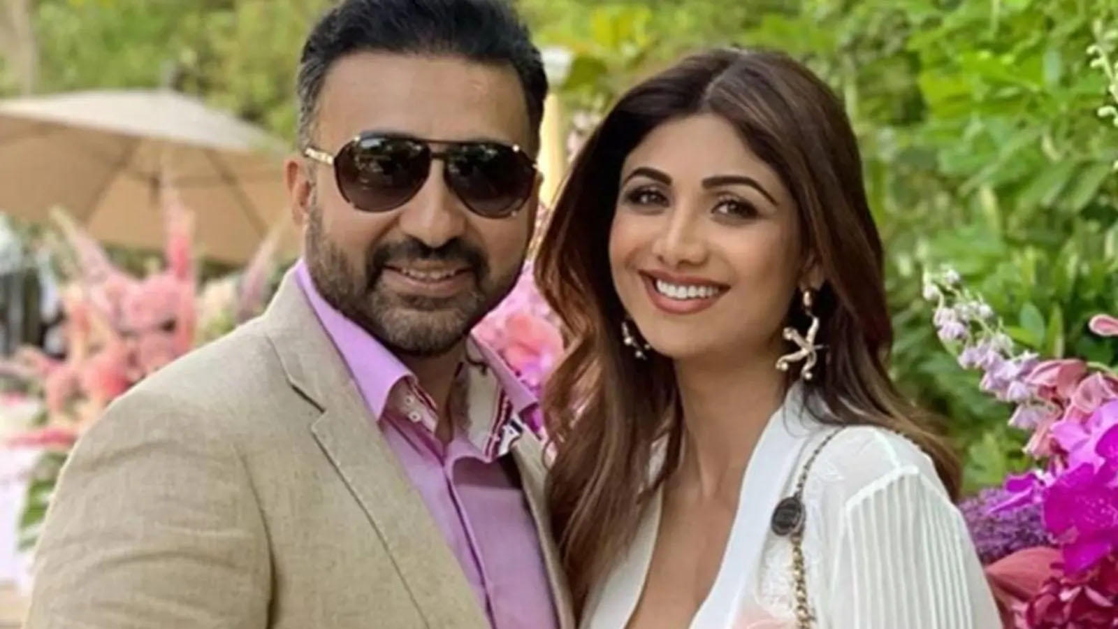 धोखाधड़ी मामले में शिल्पा शेट्टी और राज कुंद्रा की बढ़ी मुश्किलें, लुक आउट सर्कुलर जारी