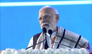 ‘मणिपुर में हिंसा दुर्भाग्यपूर्ण, हमें मिलकर आगे बढ़ना होगा’, इम्फाल से बोले पीएम मोदी