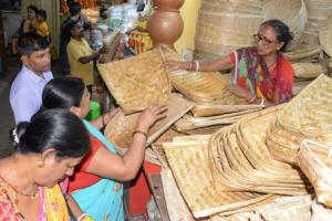 देश भर में छठ को लेकर जोरों-शोरों पर तैयारी, पावन पर्व पर 38,000 करोड़ रुपए का व्यापार होने की उम्मीद