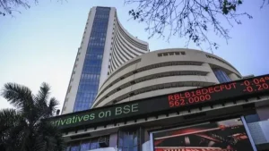 सपाट खुला भारतीय शेयर बाजार, निफ्टी 25,900 स्तर से नीचे कर रहा कारोबार
