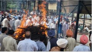 सीनियर IPS ऑफिसर Y. Puran Kumar का चंडीगढ़ में पुलिस सैल्यूट के साथ हुआ अंतिम संस्कार; देखें तस्वीरें