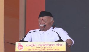 RSS Vijayadashmi: स्वदेशी पर निर्भर रहने की जरूरत… मोहन भागवत ने की ट्रंप के टैरिफ की आलोचना