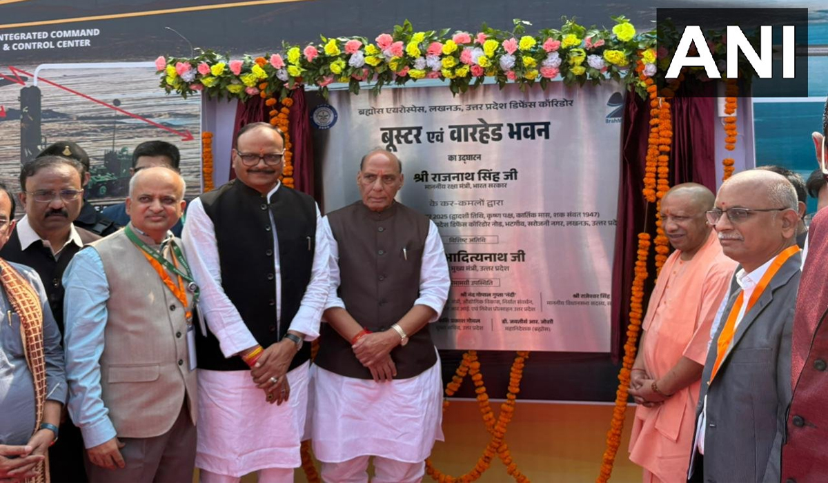 देश की ताकत बना UP: ब्रह्मोस मिसाइलों की पहली खेप का राजनाथ सिंह और CM योगी ने किया शुभारम्भ
