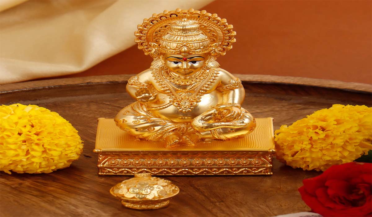 Dhanteras 2025: धनतेरस पर खरीदें ये 8 शुभ चीजें, बरसेगी मां लक्ष्मी की कृपा