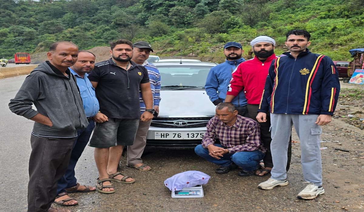 हिमाचल पुलिस की बड़ी कार्रवाई, 2.5 किलो चरस के साथ 1 आरोपी गिरफ्तार